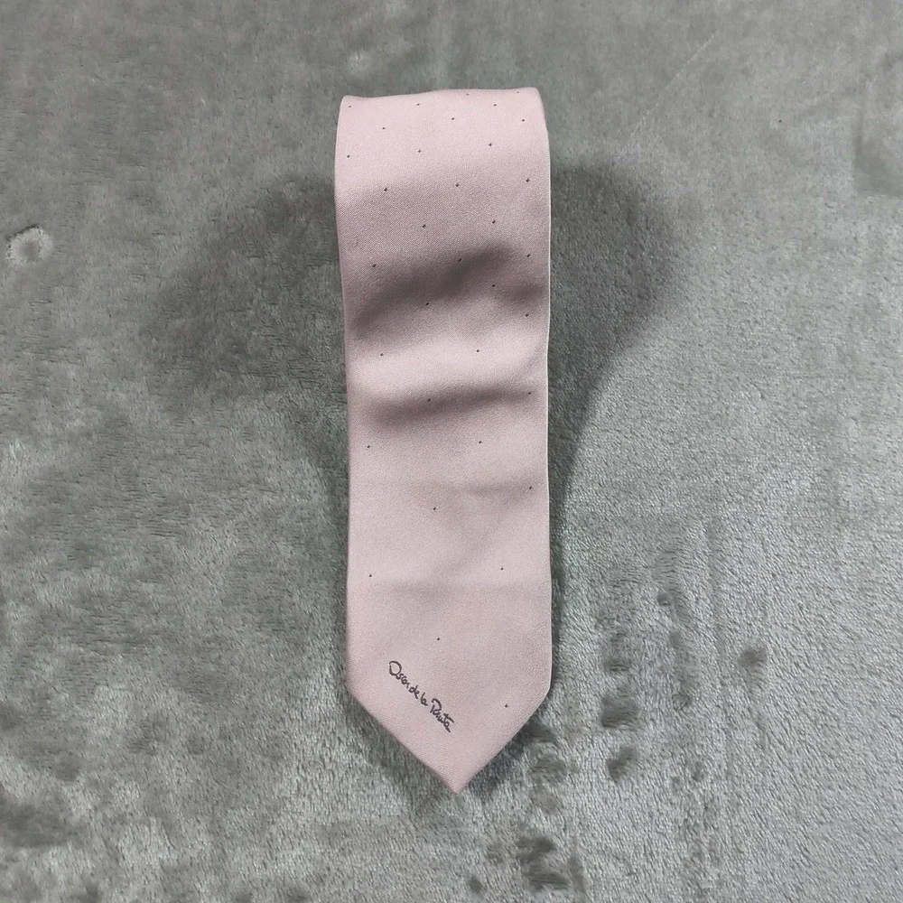 Vintage Oscar de la Renta Tie Mens 56x2.75 Pink Abstract Polka Dot Luxury